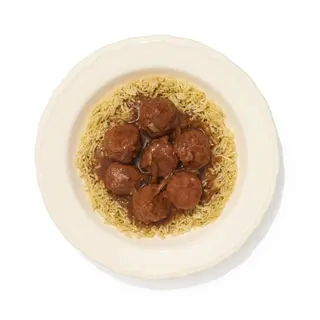 Albóndigas encebolladas calientes