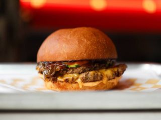 Гамбургер "Фрейдора подвійний" (420g)