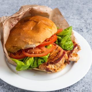 Rolovano belo u slanini