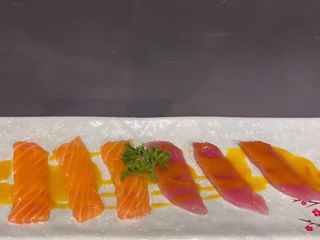 1a. Mix carpaccio con salmone, tonno e salsa mango