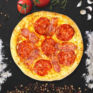 Pizza Salami Ø 32cm