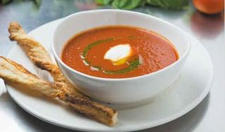 Kremowa zupa pomidorowa