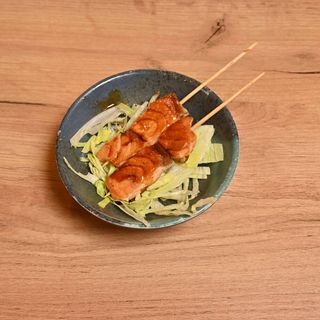 36.Pinchos de salmón (2 Uds.)