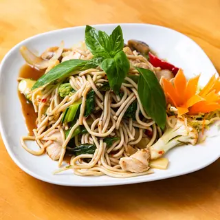 19. Pad Kee Mao Vegetariano