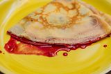 Crepe with homemade jam/ბლინი ჩვენი ჯემით/Блин с домашним джемом