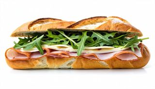 Panino con speck, rucola e brie