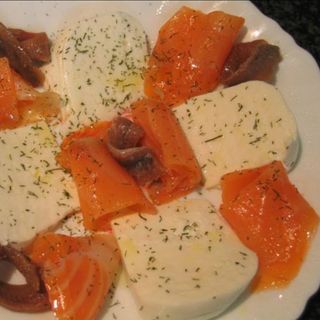 QUESO BLANCO + SALMON + ANCHOAS