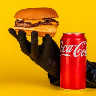 Меню Класик + Кока кола кен