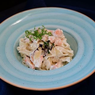 ფეტუჩინე ორაგულით