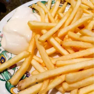 Patatas Fritas Con Mayonesa