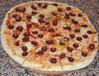 Pizza Sucuk