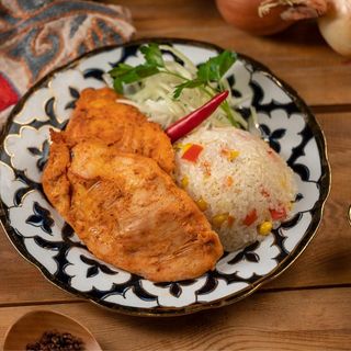 Курица на огне с рисом (370 гр.)