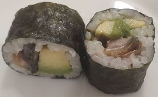 5，Maki de Aguacate con Anguila, 8 Piezas