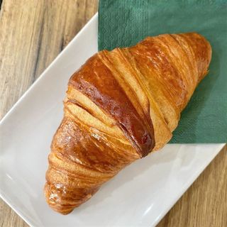 Croissant Grande De Mantequilla
