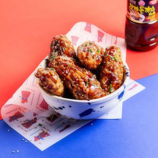 N6. Alitas de pollo Dakdak (250g)