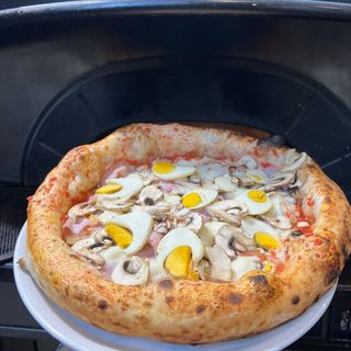 Pizza Capricciosa
