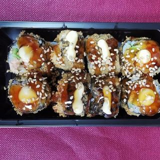 Tempura Maki Salmón (8 uds.)
