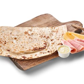 Янтик з шинкою та сиром