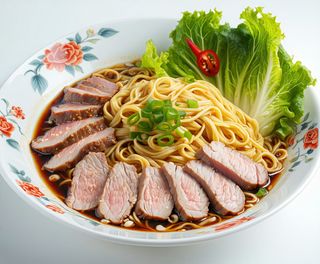 Makaron sojowy z wieprzowiną 450g