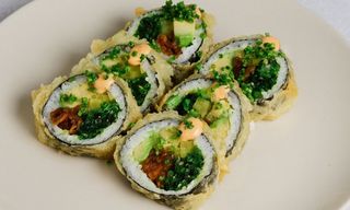 Futomaki wakame  -6 szt-