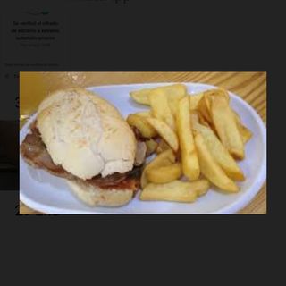 Pechuga simple  patatas