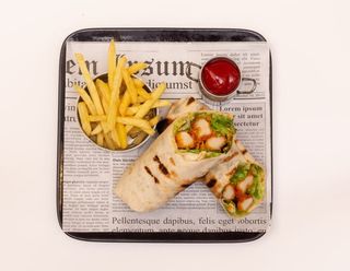 Тортила с хрупкаво пилешко (400г)