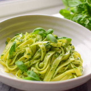 Tagliatelle al Pesto