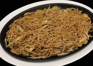 Tallarines Chino A La Plancha