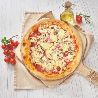 Піца м'ясна Сімейна (560г)