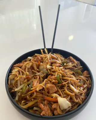 Nouilles Au Poulet