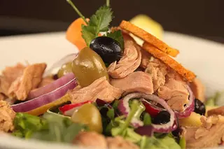 Salata sa tunjevinom