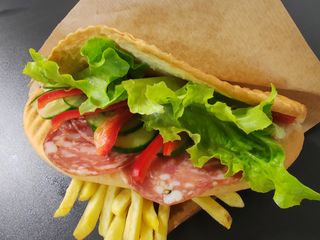 Малък тостер с шпеков салам (350г)