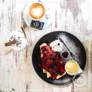 Hot Cherry palačinke