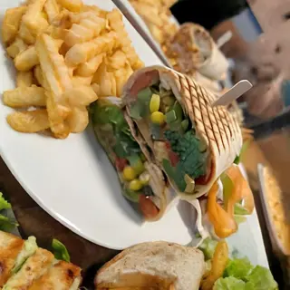 Hummus wrap