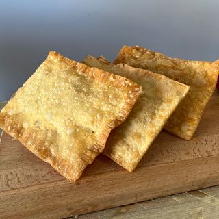 Pastel de Calabresa c/ Queijo