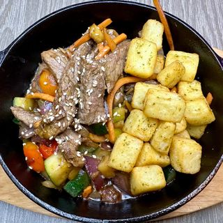 lomito saltado nikkei