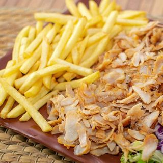 Plato Con Ternera Solo Carne con Queso y patatas 