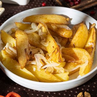 კარტოფილი ოჯახურად ხახვში