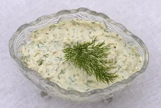 Cremă de brânză cu usturoi copt