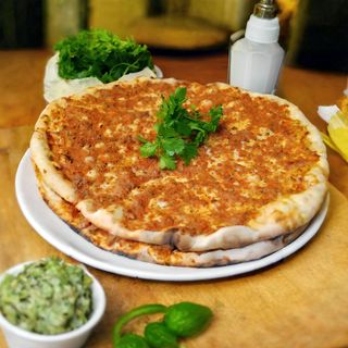 Lahmacun De Pollo