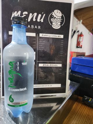 Agua Con Gas (330 ml.)