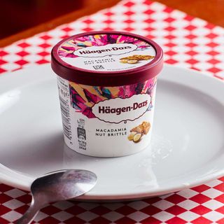Häagen Dazs Macadamia nut brittle
