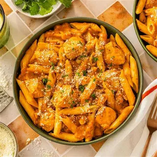 Massa com Frango Tikka