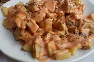 Bravas Y Punto (1/2 Ración)