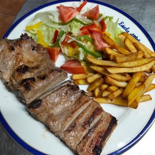 Costilla Con Guarnición