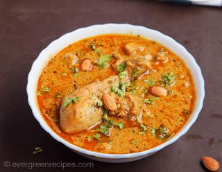 Badami korma di pollo