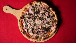 Pizza Capriciosa Ø 32cm