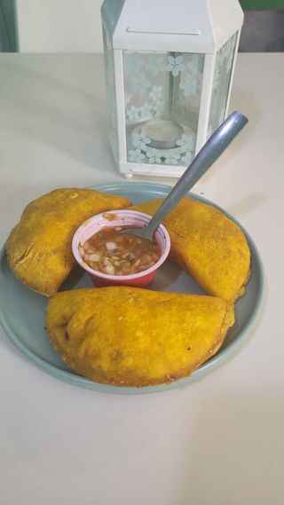 Empanada De Maiz Carne Mechada