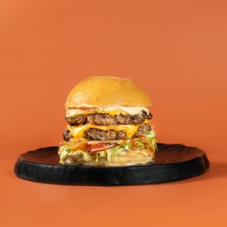 ორმაგი ჩიზი/double cheeseburger