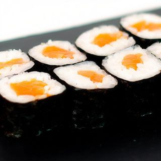 Maki Salmón (8 pzs.)